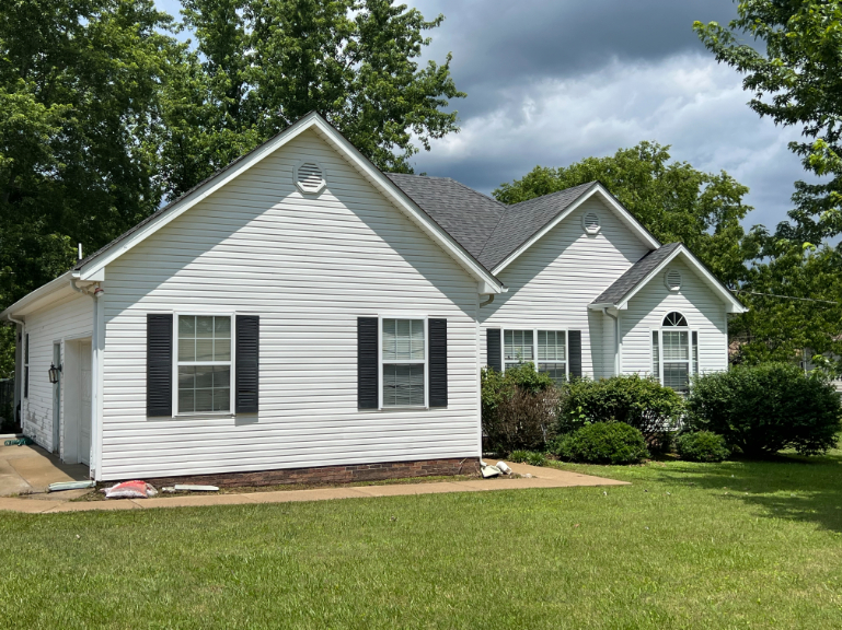 House and Concrete Washing in Burns, TN